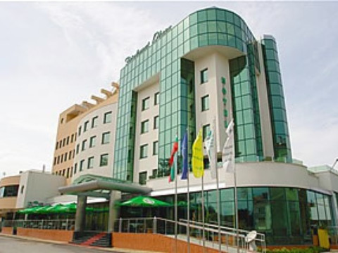 Diplomat Plaza - 4*