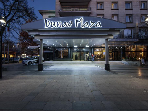 Dunav Plaza Hotel - 4*