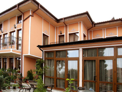 Hotel Alafrangite -  3*